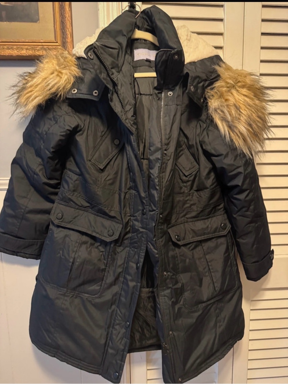 Madden Girl Black Puffer Parka with Faux-Fur Trim